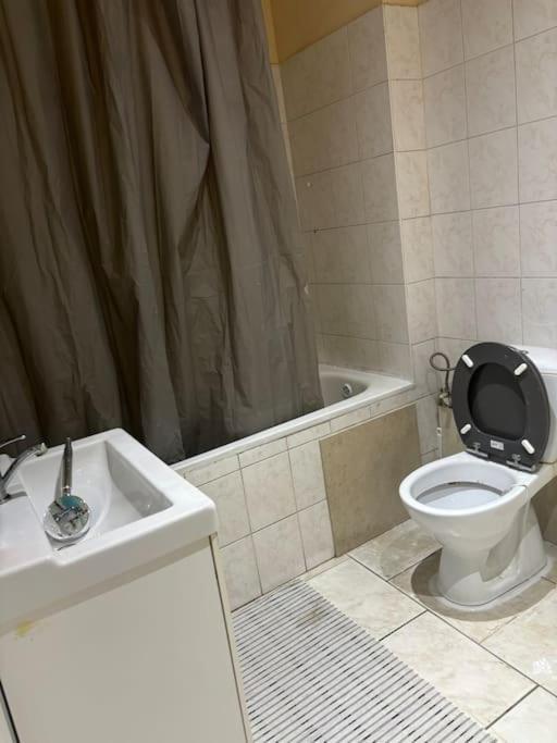 Apartment For Rent Брюссель Екстер'єр фото